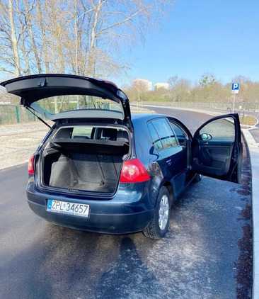 Volkswagen Golf cena 15500 przebieg: 279000, rok produkcji 2006 z Szczecin małe 121